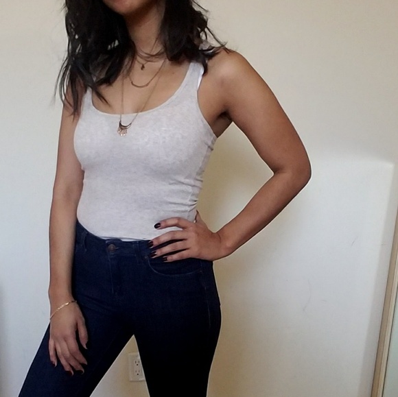 🏷CLEARANCE OATMEAL RIBBED TANK TOP - Picture 2 of 5